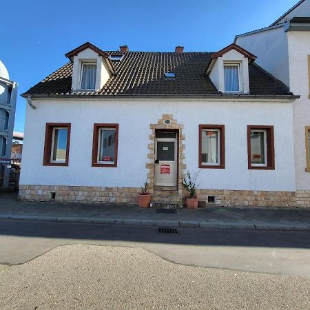 Pension Haus Baron 1 Neckarau MHG Extérieur photo