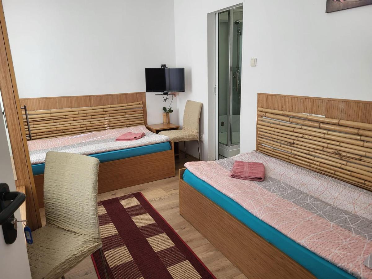 Pension Haus Baron 1 Neckarau MHG Extérieur photo