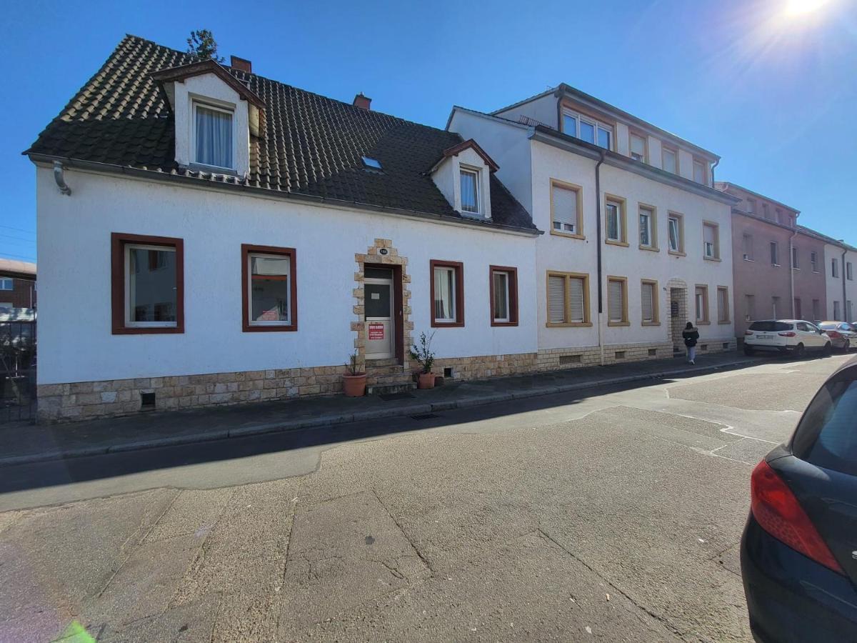 Pension Haus Baron 1 Neckarau MHG Extérieur photo