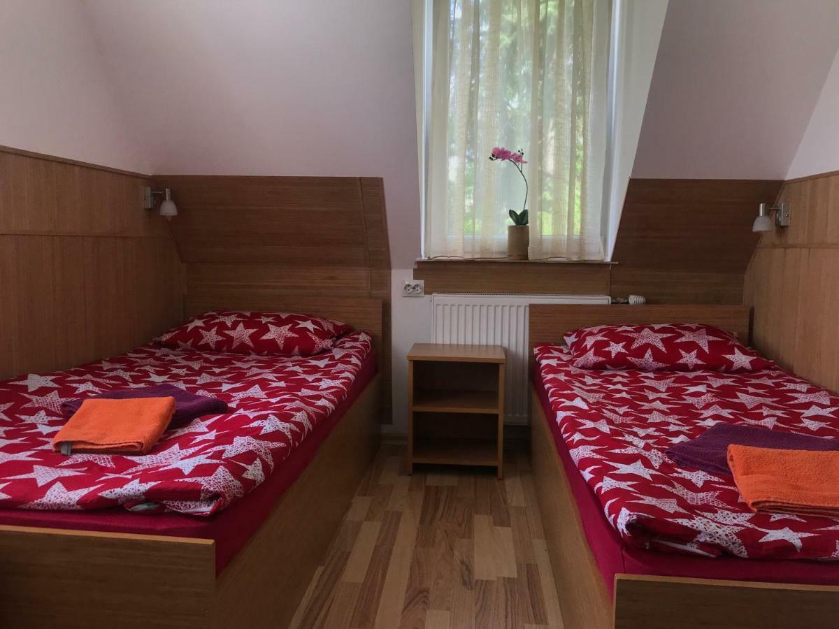 Pension Haus Baron 1 Neckarau MHG Extérieur photo