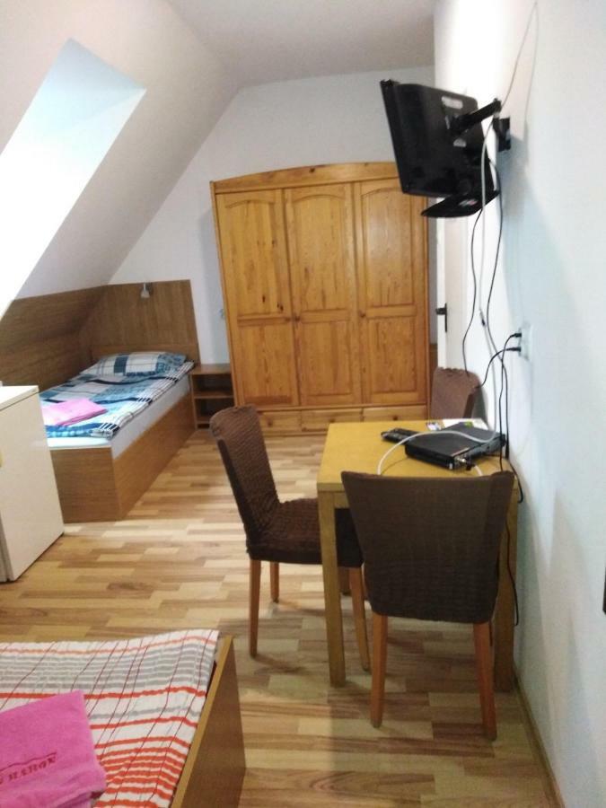 Pension Haus Baron 1 Neckarau MHG Extérieur photo