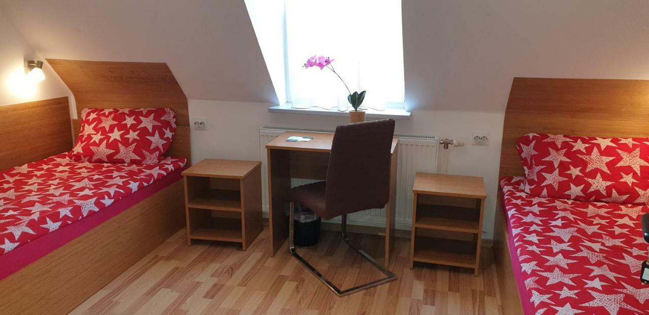 Pension Haus Baron 1 Neckarau MHG Extérieur photo