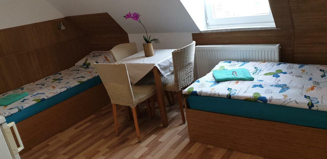 Pension Haus Baron 1 Neckarau MHG Extérieur photo